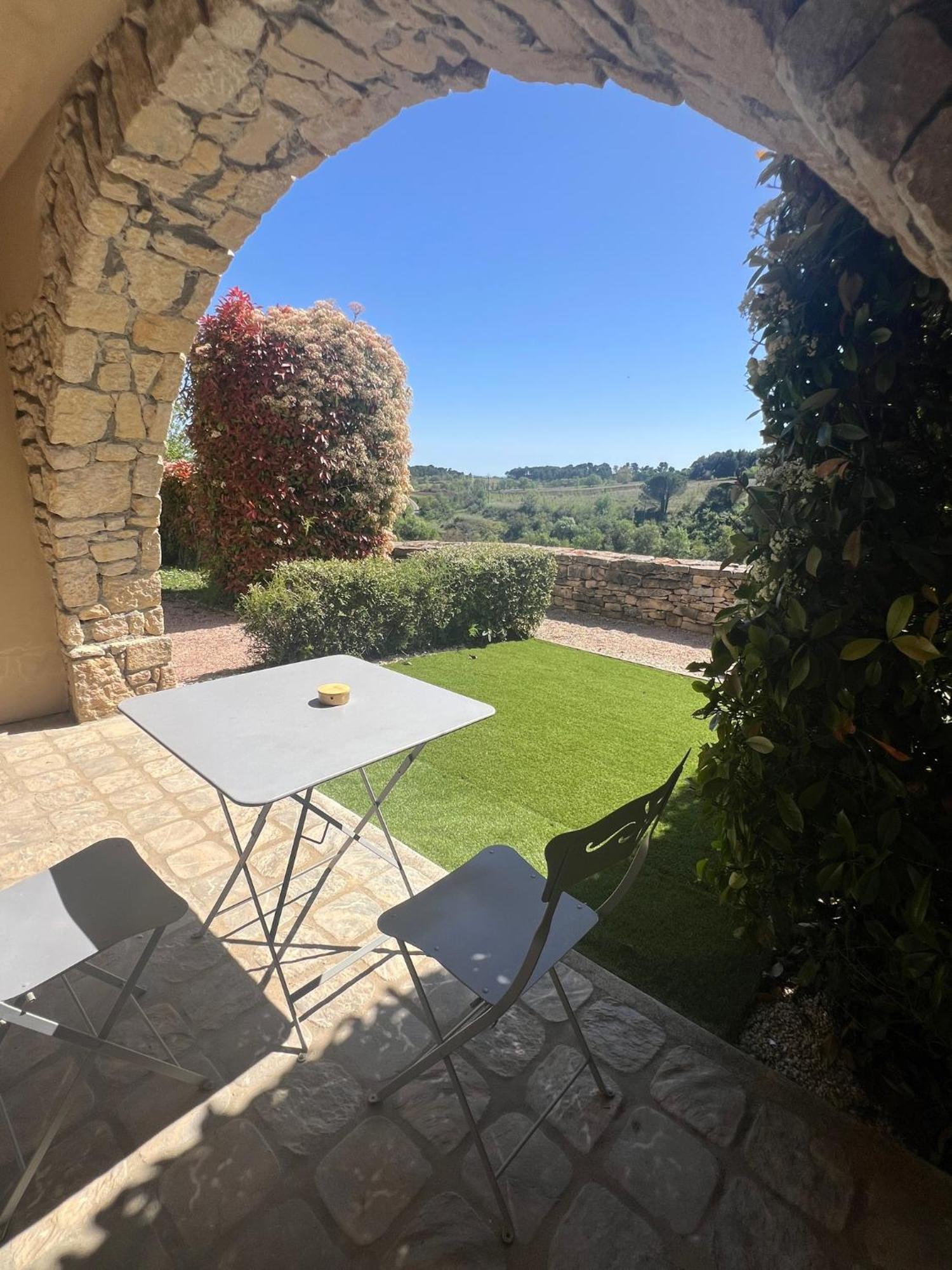 Logis Hotel Restaurant La Bergerie Aragon Exterior photo